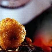 Μανιταράκια πλευρότους με λάδι καρυδιού και μπαλάκια κατσικίσιου τυριού (Mezzo – Mezzo Cool)