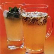 Κοκτέιλ με μέντα και λάιμ  της Nigella Lawson  