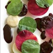 Γλασαρισμένα παντζάρια και μήλα