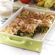 Σφολιάτα με βλίτα και κολοκυθάκια (συνταγή από το Βιτάμ)