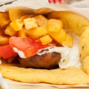 Σουβλάκι με πίτα