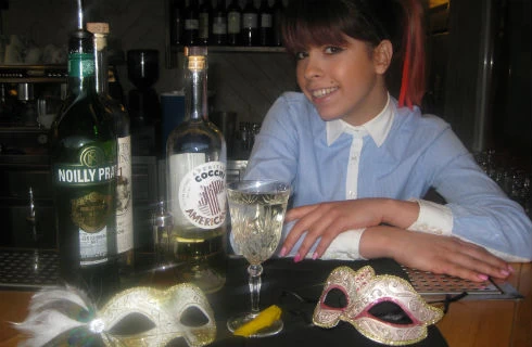 Γυναίκες bartenders: Άγιος Βαλεντίνος και απόκριες στο shaker