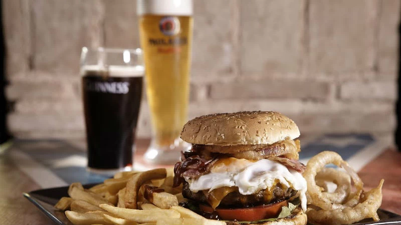 «The Lord beer burger»: ο λόγος στο κρέας - εικόνα 2