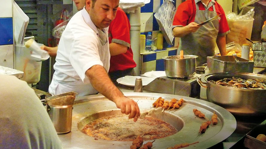 Γευστική αποκάλυψη το τούρκικο street food