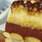 Δίχρωμο γλύκισμα με γλάσο (Συνταγή από τη ΓΙΩΤΗΣ A.E)