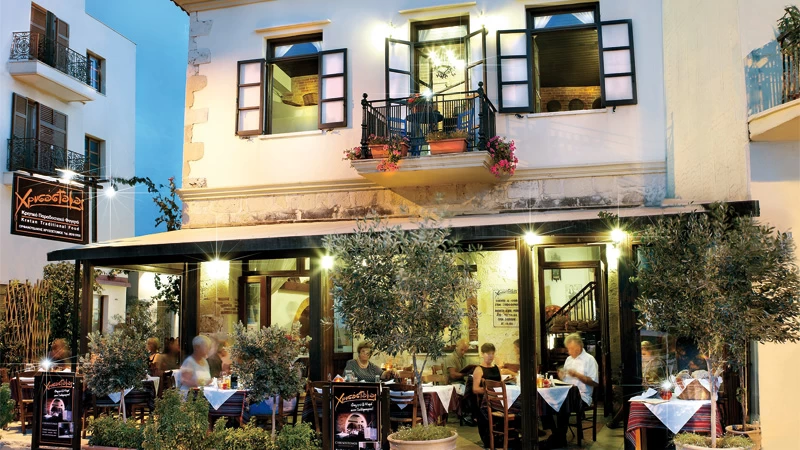 Χρυσοί Σκούφοι 2015: Αυτά είναι τα καλύτερα εστιατόρια της Ελλάδας - εικόνα 55
