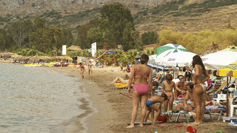 18 αφορμές για κοντινή εκδρομή στις καλύτερες παραλίες της Πελοποννήσου - εικόνα 2