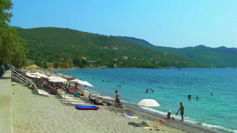 18 αφορμές για κοντινή εκδρομή στις καλύτερες παραλίες της Πελοποννήσου - εικόνα 5