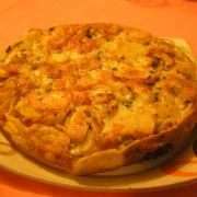 Φρουτάλια Άνδρου με πράσινα φασολάκια και λουκάνικο