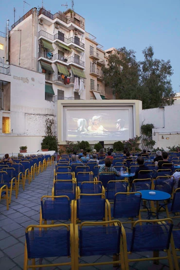 Θερινά σινεμά στο κέντρο της Αθήνας: 16 σινεφίλ οάσεις - εικόνα 8