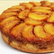 Κέικ με ροδάκινα, τζίντζερ και γλυκάνισο