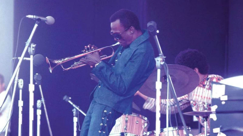 Ο Miles Davis και το “Bitches Brew” – πριν από 46 χρόνια - εικόνα 3