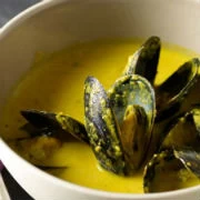 Mύδια με σαφράν