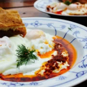 Αβγά με γιαούρτι 