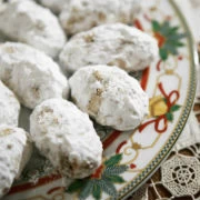 Κουραμπιέδες (από τη Γιώτης)