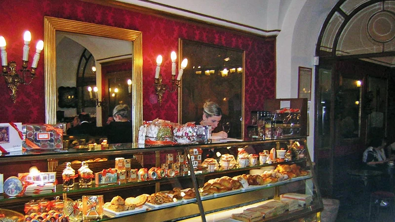 5 ιστορικά cafes της Ευρώπης - εικόνα 3