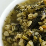 Μαυρολάχανο με κορκότον