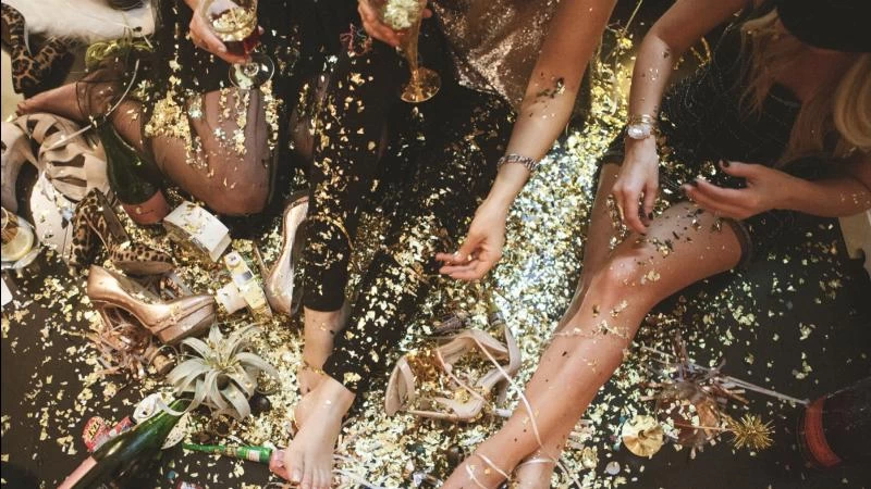 Τα καλύτερα αποκριάτικα πάρτι και τα dress codes τους - εικόνα 1