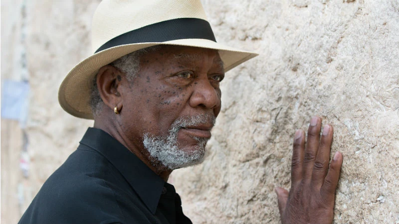 Ο Morgan Freeman μας πάει στο θεό - εικόνα 1