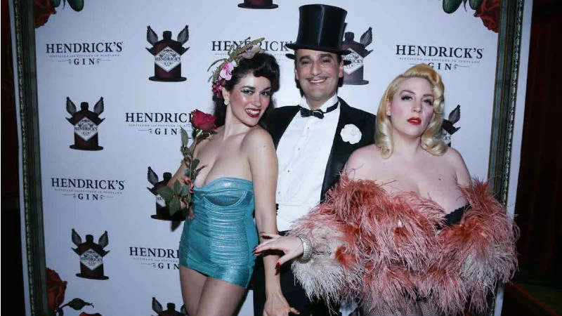 Hendrick’s Gin: Η ασυνήθιστη επιστροφή σε μια άλλη εποχή - εικόνα 2