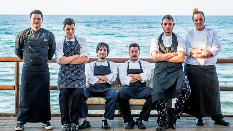 Η ομάδα του «Anadalis» με επικεφαλής τον ταλαντούχου σεφ Αντώνη Πεχλιβανάκη κλέβει τις εντυπώσεις στο Αργάσι. 