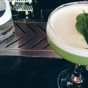 Greenhorn (των Γιώργου Μεγαλοκονόμου και Αργύρη Βενιαμίν)