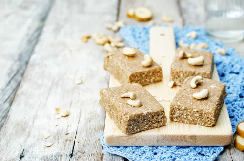 Μπάρες με μπανάνες, βρώμη και ξηρούς καρπούς