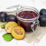 Γλυκό του κουταλιού δαμάσκηνο 