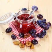 Τσάτνεϋ με δαμάσκηνα