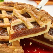 Linzer Torte (γερμανική τάρτα με μαρμελάδα)