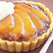 Μικρές τάρτες με αχλάδι και τζίντζερ