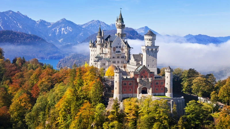 Παραμυθένια κάστρα της Ευρώπης που εξάπτουν την ταξιδιωτική μας φαντασία - εικόνα 1