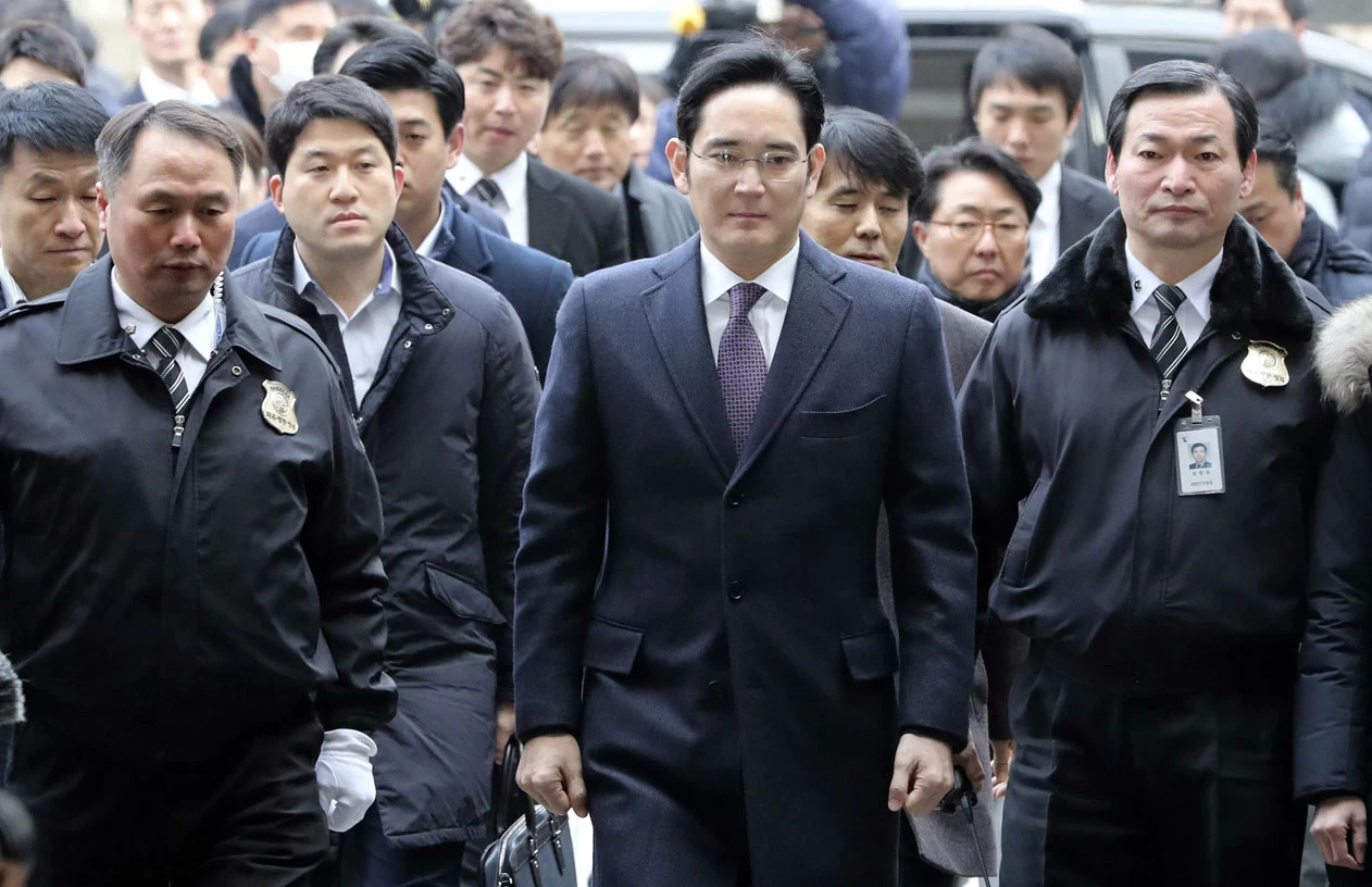 Samsung: δίκη του προέδρου της, βαριές οι κατηγορίες - εικόνα 1