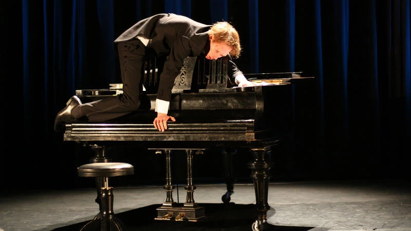 Ένας πιανίστας στο Μέγαρο τρελάθηκε! - εικόνα 1