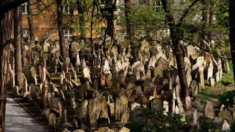 Ατμοσφαιρική βόλτα στα πιο ξεχωριστά νεκροταφεία ανά τον κόσμο - εικόνα 3