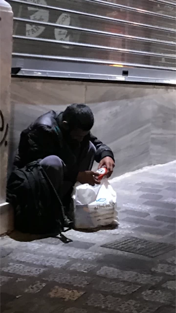 «Αποστολή» στους άστεγους της Αθήνας - εικόνα 1