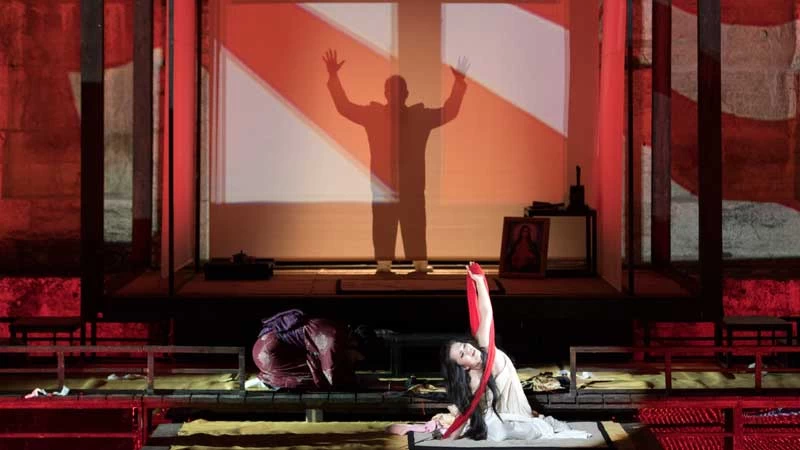 Από τον Πουτσίνι στον Κουνάδη: η ΕΛΣ μεταξύ λαϊκού οπερατικού υπερθεάματος και μοντέρνου μουσικού θεάτρου - εικόνα 1