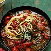 Σάλτσα με ψητές ντομάτες και αντζούγιες