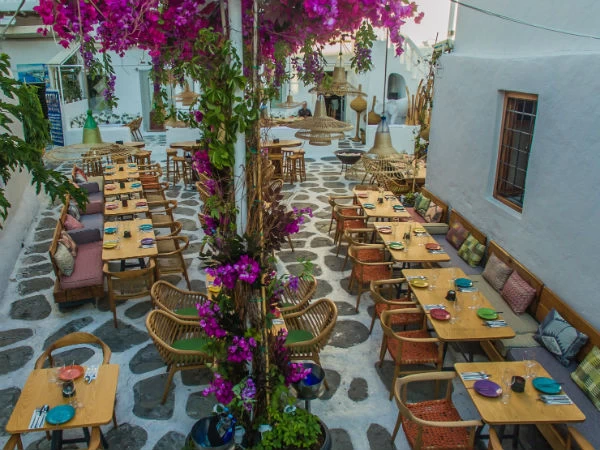 8 αθηναϊκά εστιατόρια που σαλπάρισαν για τα νησιά - εικόνα 2