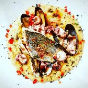 Πασπαλάς με θαλασσινά (της σεφ Σταυριανής Ζερβακάκου)