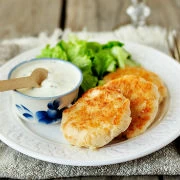 Μπιφτέκια γαλοπούλας με σάλτσα από τυρί κρέμα