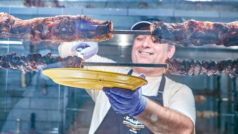 Αυτό το street food τα λέει... ελληνικά - εικόνα 4