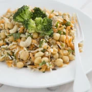 Ανάμεικτο ρύζι με ρεβίθια, μπρόκολο, καρότο και κάσιους