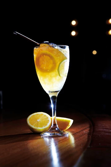 8 cocktail lists που κάνουν τους bartenders παραμυθάδες - εικόνα 2