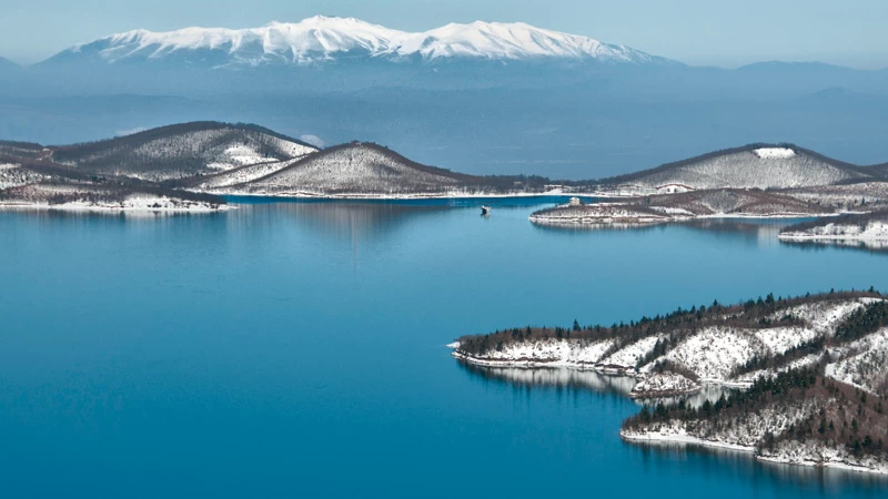 Ελάτη, Περτούλι και Λίμνη Πλαστήρα κάνουν comeback στην καρδιά του χειμώνα - εικόνα 4
