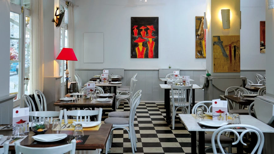 Μεσογειακή κουζίνα και σύγχρονη αισθητική στο εστιατόριο «Παπαρούνα».