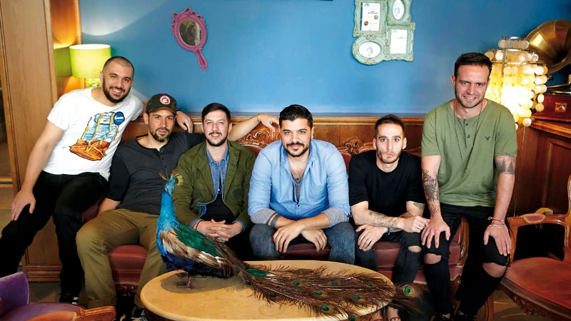 Κοκτέιλ με γιορτινή έμπνευση - εικόνα 1