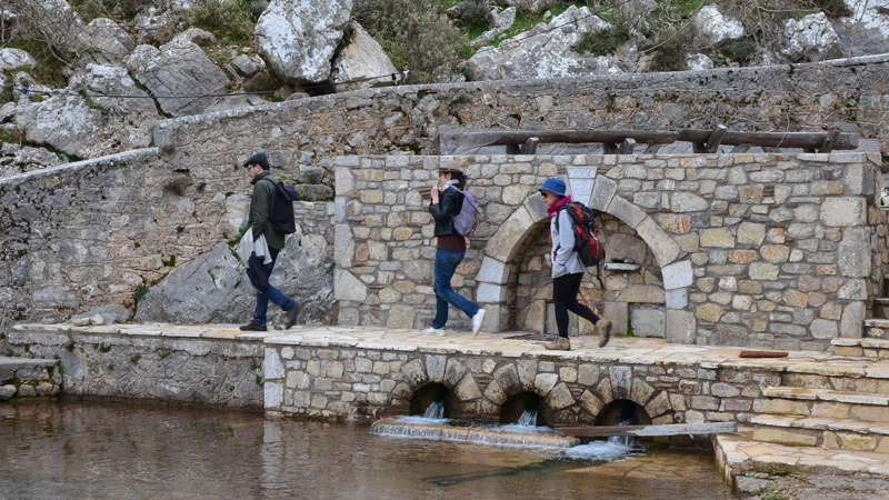 Περπατήσαμε στο Μπίλιοβο, το ομορφότερο λιθόκτιστο μονοπάτι της Πελοποννήσου - εικόνα 9