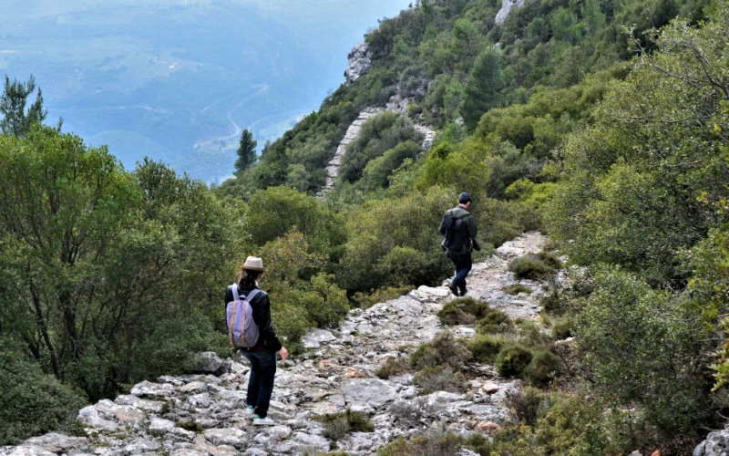 Περπατήσαμε στο Μπίλιοβο, το ομορφότερο λιθόκτιστο μονοπάτι της Πελοποννήσου - εικόνα 4