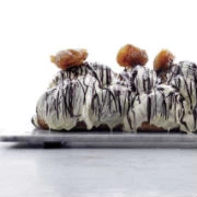 Τσουρέκι με λευκή σοκολάτα και κάστανο (του Άκη Πετρετζίκη)